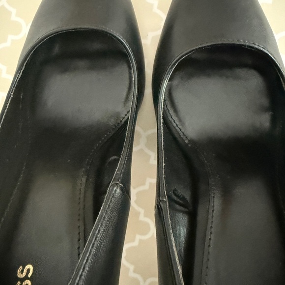 Express Classic Black Heels, size 8 - Picture 5 of 6